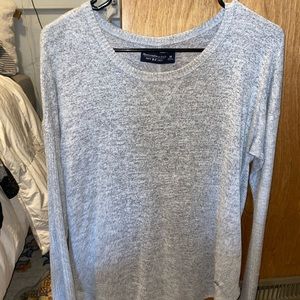ABERCROMBIE AND FITCH SWEATER